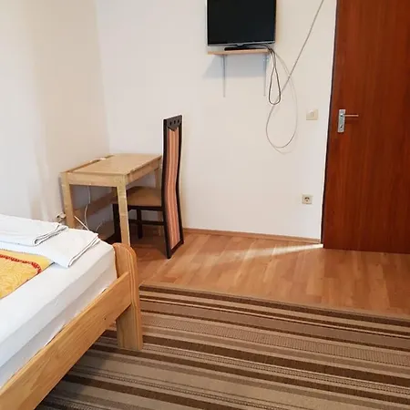 Waldpension Bed & Breakfast Regenstauf