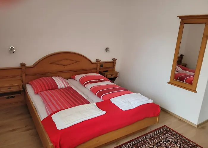 Waldpension לינה וארוחת בוקר